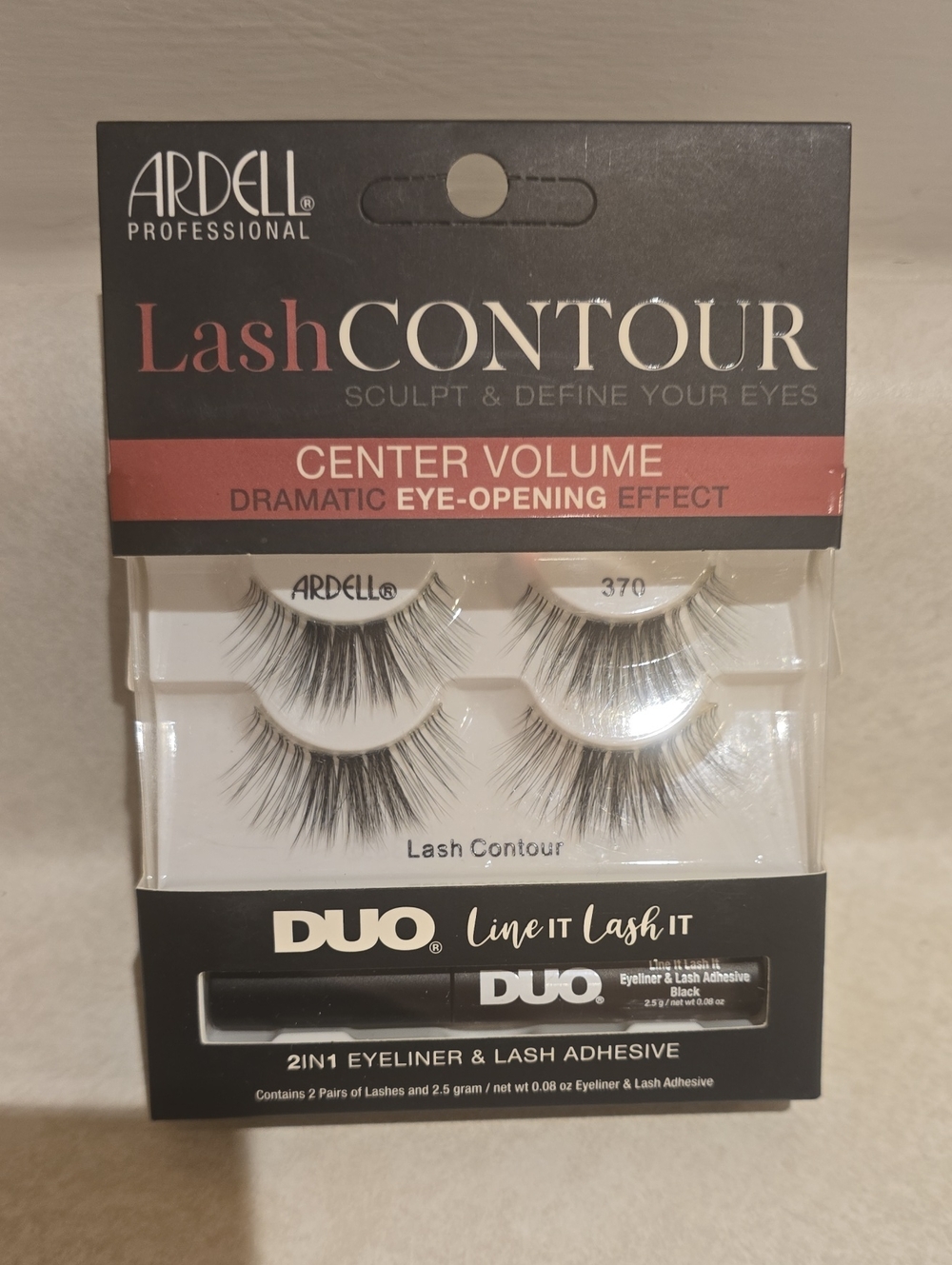 Ardell Lash Contour Center Volume Lashes with Adhesive
